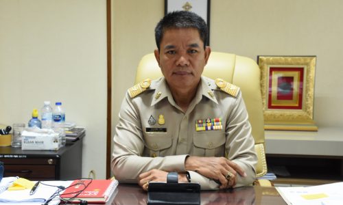 นายสหวัฒน์ โสภา รองอธิบดีกรมโรงงานอุตสาหกรรม เข้าร่วมประชุมการจัดการปัญหามลพิษทางอากาศจากฝุ่นพีเอ็ม 2.5 ที่มีผลกระทบต่อสุขภาพ