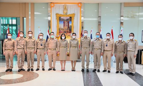 นายศุภกิจ บุญศิริ รองอธิบดีกรมโรงงานอุตสาหกรรม เข้าร่วมกิจกรรมเนื่องในวันพระราชทานธงชาติไทย (Thai National Flag Day) 28 กันยายน ประจำปี 2564