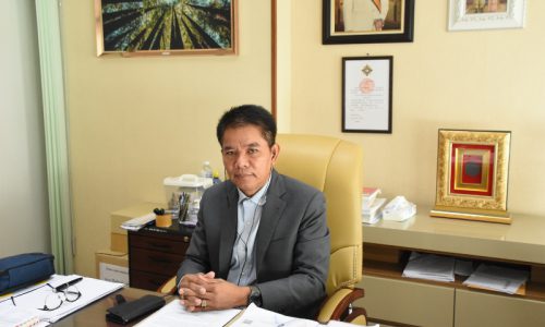 นายสหวัฒน์ โสภา รองอธิบดีกรมโรงงานอุตสาหกรรม เป็นประธานการประชุมเสวนา “การบริหารจัดการมลพิษอากาศภาคอุตสาหกรรม” ผ่านระบบสื่ออิเล็กทรอนิกส์