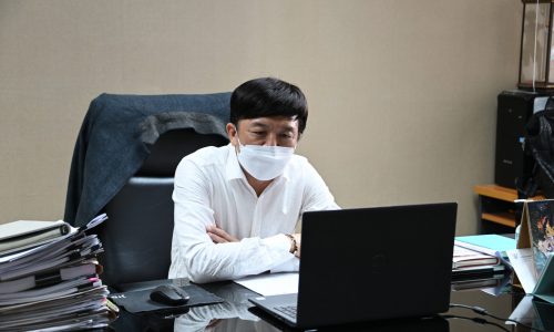 นายวีระกิตติ์ รันทกิจธนวัชร์ รองอธิบดีกรมโรงงานอุตสาหกรรม เข้าร่วมการประชุมคณะทำงานด้านเทคนิคสำหรับการพัฒนาเมืองอุตสาหกรรมเชิงนิเวศโครงการการประยุกต์ใช้หลักการเอื้อประโยชน์ร่วมกันระหว่างอุตสาหกรรมและชุมชน รวมถึงการใช้สารเคมีอย่างเป็นมิตรต่อสิ่งแวดล้อม เพื่อการพัฒนาอุตสาหกรรมในประเทศไทยที่มุ่งสู่การลดการปล่อยก๊าซเรือนกระจกและเลิกใช้สารมลพิษที่ตกค้างยาวนาน ครั้งที่ 2/2564