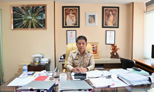 นายสหวัฒน์ โสภา รองอธิบดีกรมโรงงานอุตสาหกรรมเป็นประธานการประชุมคณะทำงานสำรวจโรงงานเพื่อปรับปรุงประกาศกระทรวงอุตสาหกรรม เรื่องกำหนดให้โรงงานประเภทต่างๆ ต้องติดตั้งเครื่องมือหรือเครื่องอุปกรณ์พิเศษเพื่อตรวจสอบคุณภาพอากาศจากปล่องแบบอัตโนมัติ พ.ศ.2544 ครั้งที่ 5/2564