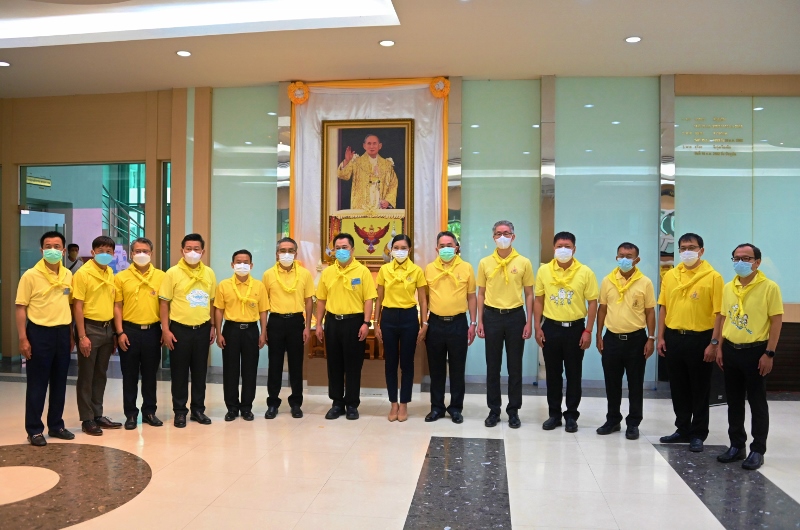 You are currently viewing นายวันชัย พนมชัย อธิบดีกรมโรงงานอุตสาหกรรม ร่วมกิจกรรมจิตอาสาสาธารณประโยชน์ “ชุมชน วัด โรงเรียน รอบกระทรวงอุตสาหกรรม ปลอดเชื้อ COVID-19”