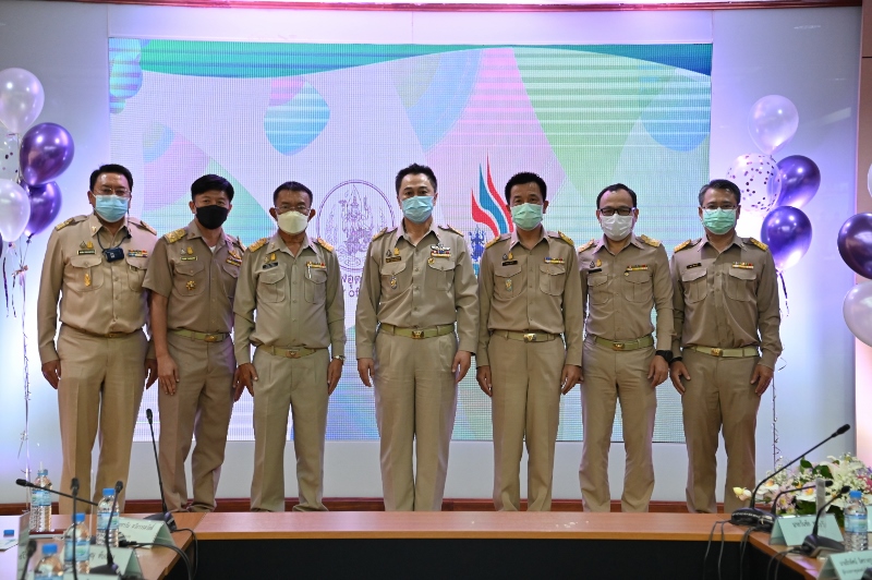 You are currently viewing นายกอบชัย สังสิทธิสวัสดิ์ ปลัดกระทรวงอุตสาหกรรม ได้ให้เกียรติเป็นประธานในการประชุมชี้แจงการพัฒนาระบบบูรณาการการทำงานระหว่าง กรอ. และ สอจ. ครั้งที่ 5 ผ่านสื่ออิเล็กทรอนิกส์