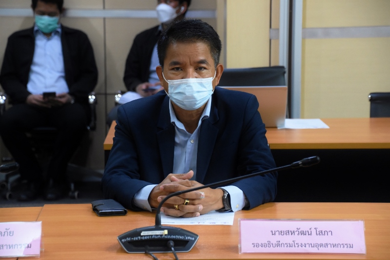 You are currently viewing นายสหวัฒน์ โสภา รองอธิบดีกรมโรงงานอุตสาหกรรม ร่วมเป็นเกียรติในพิธีลงนามบันทึกความเข้าใจว่าด้วยความร่วมมือในการยกระดับขีดความสามารถในการแข่งขันภาคอุตสาหกรรม และการพัฒนาอุตสาหกรรมไทยเข้าสู่อุตสาหกรรม 4.0