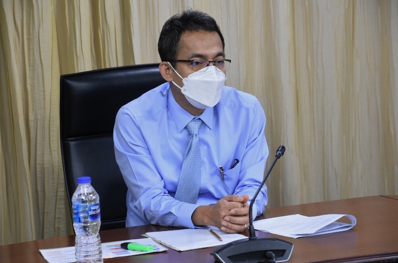 You are currently viewing นายศุภกิจ บุญศิริ รองอธิบดีกรมโรงงานอุตสาหกรรม เป็นประธานการประชุมคณะกรรมการพิจารณาปรับปรุงกฎกระทรวงกำหนดมาตรฐานและวิธีการตรวจสอบกลิ่นในอากาศจากโรงงาน พ.ศ. 2548 ครั้งที่ 1/2564 ผ่านระบบสื่ออิเล็กทรอนิกส์