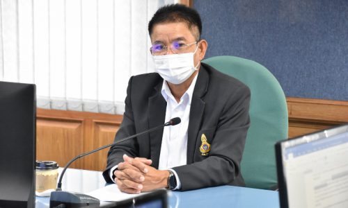 นายสหวัฒน์ โสภา รองอธิบดีกรมโรงงานอุตสาหกรรม เป็นประธานการประชุมหารือขั้นตอนการพิจารณาอนุญาตประกอบกิจการโรงงาน ผ่านสื่ออิเล็กทรอนิกส์