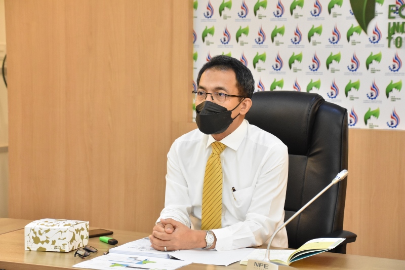 You are currently viewing นายศุภกิจ บุญศิริ รองอธิบดีกรมโรงงานอุตสาหกรรม เป็นประธานการประชุมรับฟังความก้าวหน้าในการดำเนินโครงการ “โครงการจัดทำกรอบการพัฒนาอุตสาหกรรมเชิงนิเวศของประเทศ” Vision of Services for The Establishment of National Eco-Industrial Development Framework ผ่านสื่อระบบอิเล็กทรอนิกส์