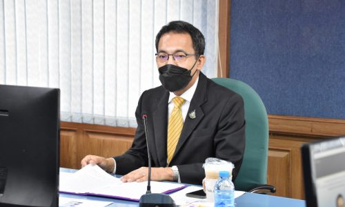 นายศุภกิจ บุญศิริ รองอธิบดีกรมโรงงานอุตสาหกรรมเป็นประธานเปิดการประชุมชี้แจง “โครงการจัดทำระบบการรายงานสารอินทรีย์ระเหยในกิจกรรมหอเผาทิ้ง ถังกักเก็บ และการซ่อมบำรุง แขวงทุ่งพญาไท เขตราชเทวี กรุงเทพมหานคร” ผ่านสื่อระบบอิเล็กทรอนิกส์