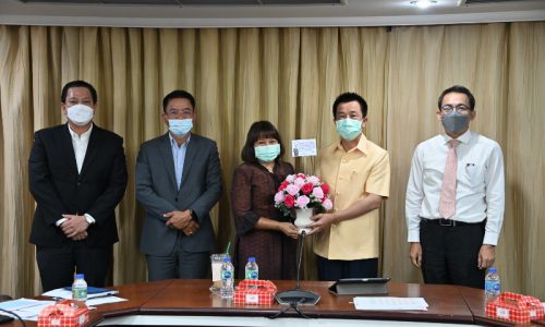 นายวันชัย พนมชัย อธิบดีกรมโรงงานอุตสาหกรรม แสดงความยินดีข้าราชการพลเรือนดีเด่นกระทรวงอุตสาหกรรม ประจำปี พ.ศ. 2564