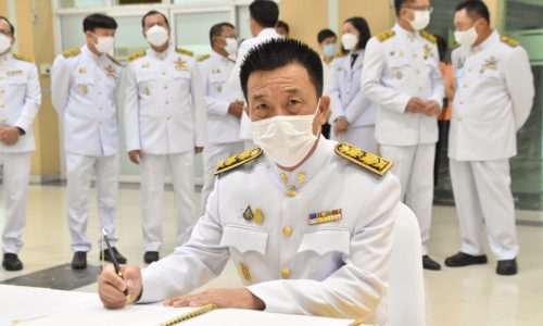 นายวันชัย พนมชัย อธิบดีกรมโรงงานอุตสาหกรรมเข้าร่วมพิธีถวายพระพรชัยมงคลพระบาทสมเด็จพระวชิรเกล้าเจ้าอยู่หัว เนื่องในวันฉัตรมงคล 4 พฤษภาคม 2565