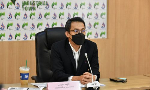 นายศุภกิจ บุญศิริ รองอธิบดีกรมโรงงานอุตสาหกรรม เป็นประธานพิธีลงนามบันทึกความเข้าใจ (MOU) การร่วมดำเนินงานในการพัฒนาเมืองอุตสาหกรรมเชิงนิเวศ ให้บรรถุตามเป้าหมายยุทธศาสตร์ชาติ 20 ปี