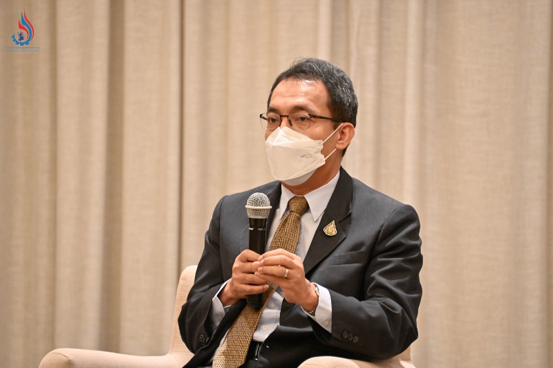 You are currently viewing นายศุภกิจ บุญศิริ รองอธิบดีกรมโรงงานอุตสาหกรรม ร่วมอภิปราย เรื่อง การจัดการการตอบโต้เหตุฉุกเฉิน (Emergency Respond Management) ในงานประชุมวิชาการของสมาคมอาชีวอนามัยและความปลอดภัยในการทำงาน (ส.อ.ป.) ครั้งที่ 30 ประจำปี 2565