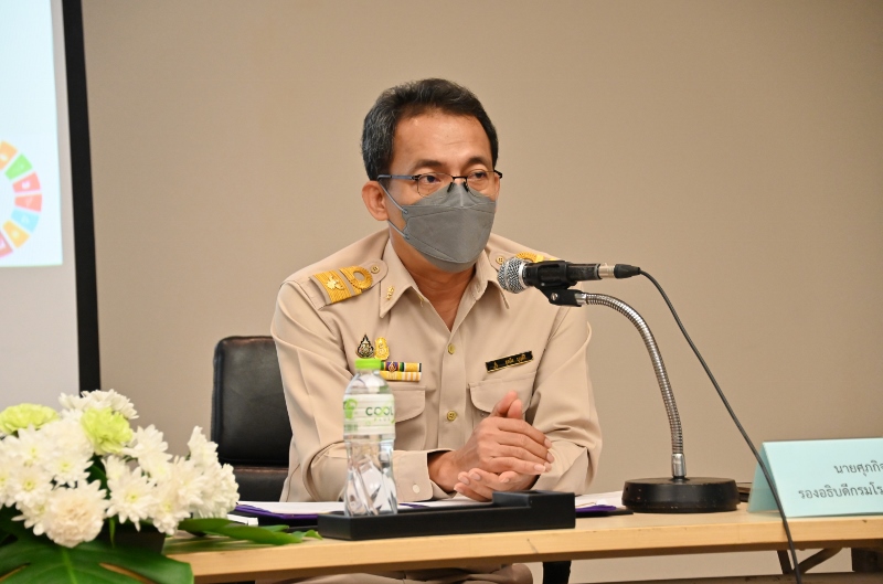 You are currently viewing นายศุภกิจ บุญศิริ รองอธิบดีกรมโรงงานอุตสาหกรรม เป็นประธานเปิดการประชุมกลุ่มย่อยเพื่อรับฟังความเห็นต่อการจัดทำ (ร่าง) ทางเลือกสำหรับกรอบการพัฒนาอุตสาหกรรมเชิงนิเวศของประเทศ ภายใต้โครงการจัดทำกรอบการพัฒนาอุตสาหกรรมเชิงนิเวศของประเทศ