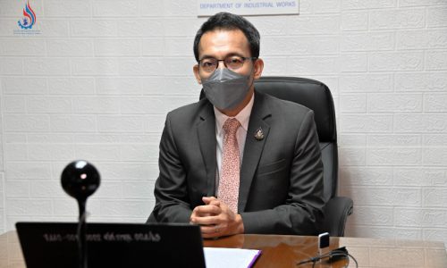 นายศุภกิจ บุญศิริ รองอธิบดีกรมโรงงานอุตสาหกรรม เป็นประธานเปิดการสัมมนา “โครงการเพิ่มประสิทธิภาพการบริหารจัดการคุณภาพอากาศจากโรงงานอุตสาหกรรม เพื่อลดฝุ่นละอองขนาดไม่เกิน 2.5 ไมครอน ผ่านสื่อระบบอิเล็กทรอนิกส์”