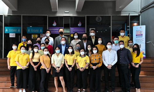 “กรมโรงงานฯ รับมอบเครื่องอุปโภคบริโภคสำหรับบรรจุถุงยังชีพ เพื่อช่วยเหลือผู้ประสบอุทกภัย “