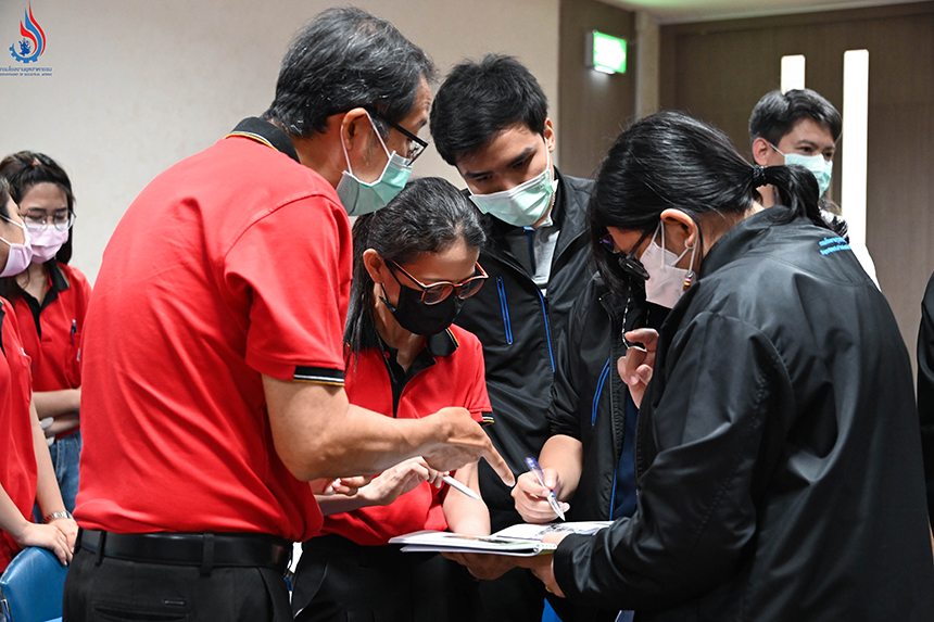 āđāļĨāļāđāļāļĨāļĩāđāļĒāļāļāđāļāļāļīāļāđāļŦāđāļāļāļēāļĄāļāļāļŦāļĄāļēāļĒāđāļĨāļ°āļĢāļąāļāļāļąāļāļāđāļāđāļāļ°āļāļģāļāļēāļāđāļāđāļēāļŦāļāđāļēāļāļĩāđ āļāļĢāļ.