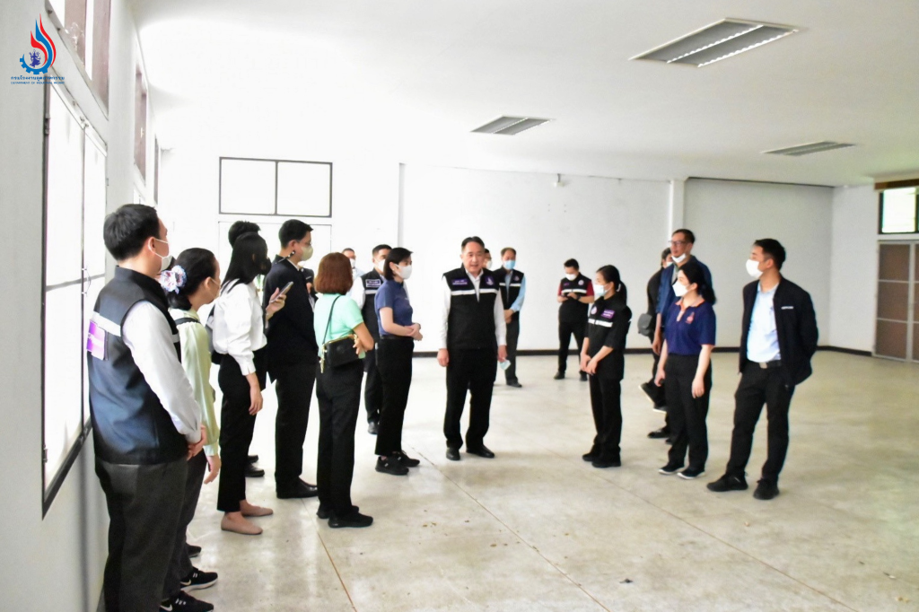 ผู้บริหารกระทรวงอุตสาหกรรมลงพื้นที่ตรวจเยี่ยมศูนย์เฝ้าระวังสิ่งแวดล้อมอุตสาหกรรมภาคตะวันออก กองวิจัยและเตือนภัยมลพิษโรงงาน กรมโรงงานอุตสาหกรรม หรือ EIMC