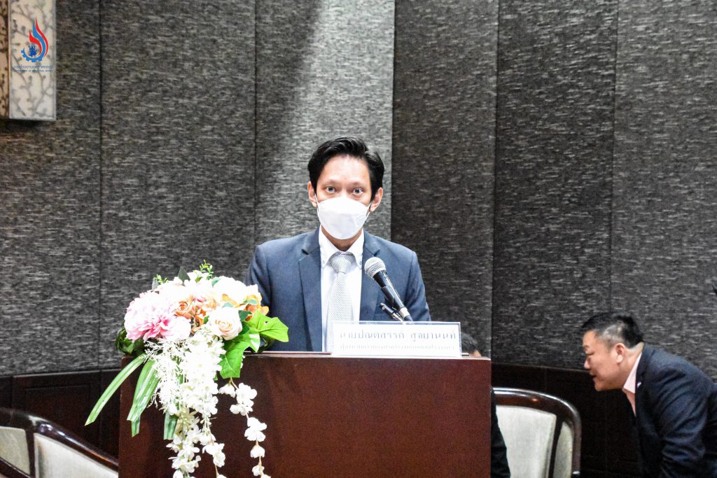 นายปณตสรรค์ สูจยานนท์ ผู้อำนวยการกองบริการงานอนุญาตโรงงาน 1