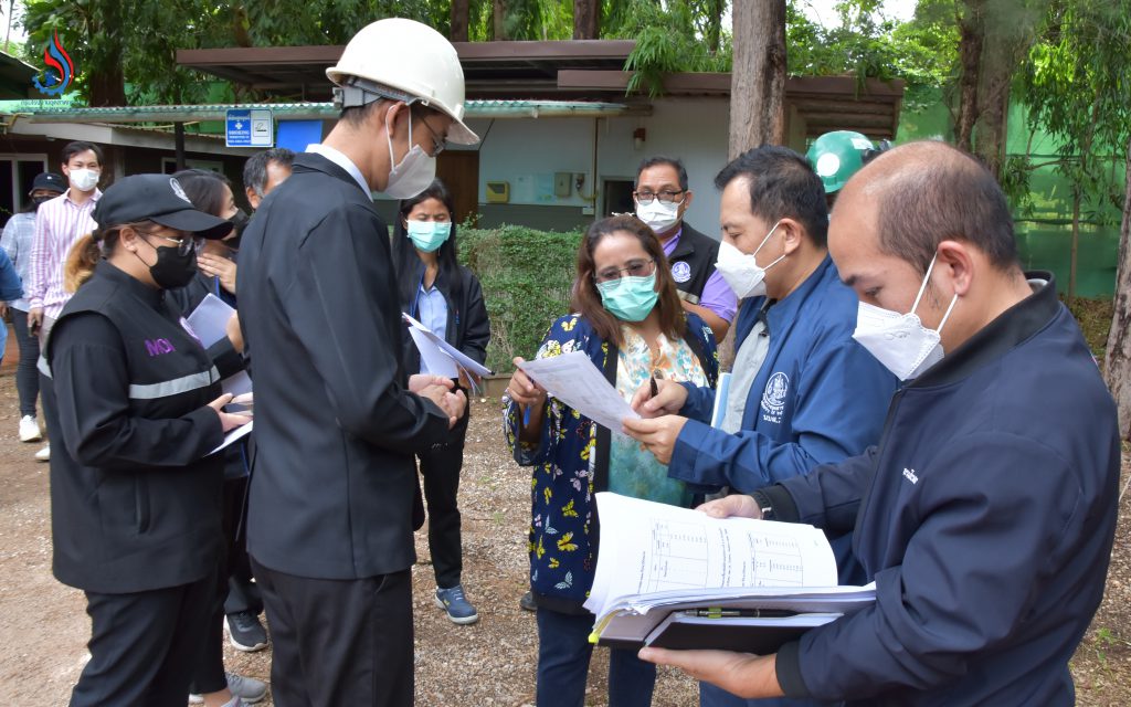 กลุ่มที่ 3 ตรวจสอบในประเด็นความปลอดภัย ด้านอาชีวะอนามัยและความปลอดภัยในกระบวนการผลิตของโรงงาน สภาพสังคม-เศรษฐกิจ