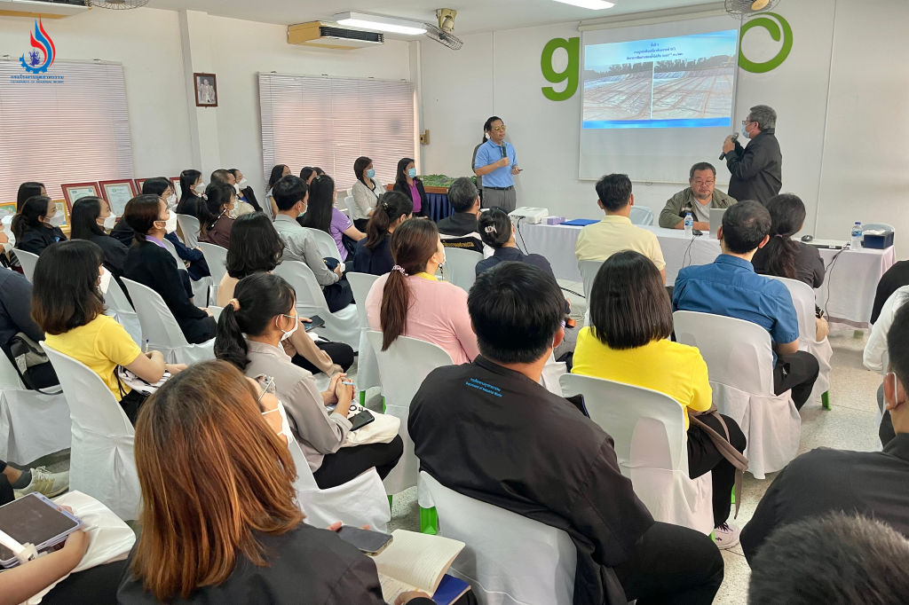 รับฟังการบรรยายสรุปภาพรวมข้อมูลในประเด็นเกี่ยวกับศูนย์วิจัยและพัฒนาเพื่อการอนุรักษ์สิ่งแวดล้อม จังหวัดราชบุรี