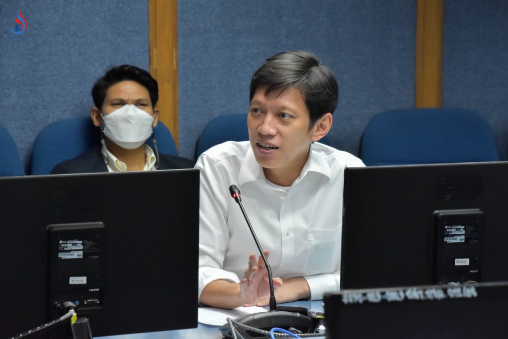 นายปณตสรรค์ สูจยานนท์ ผู้อำนวยการกองบริการงานอนุญาตโรงงาน 1