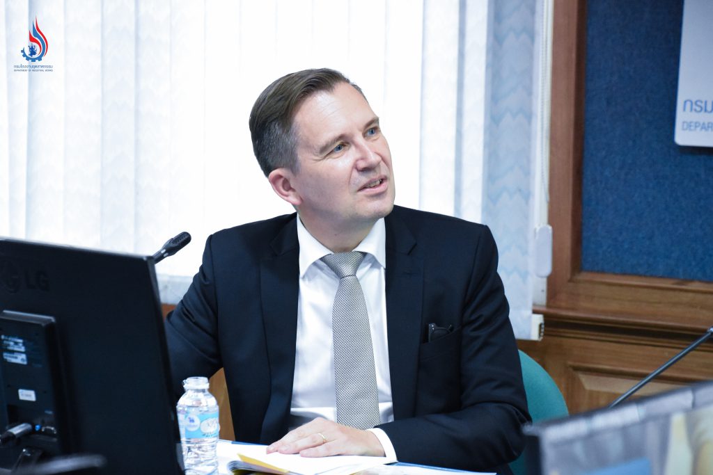 นายยอน ทัวร์กอร์ด เอกอัครราชทูตราชอาณาจักรเดนมาร์กประจำประเทศไทย