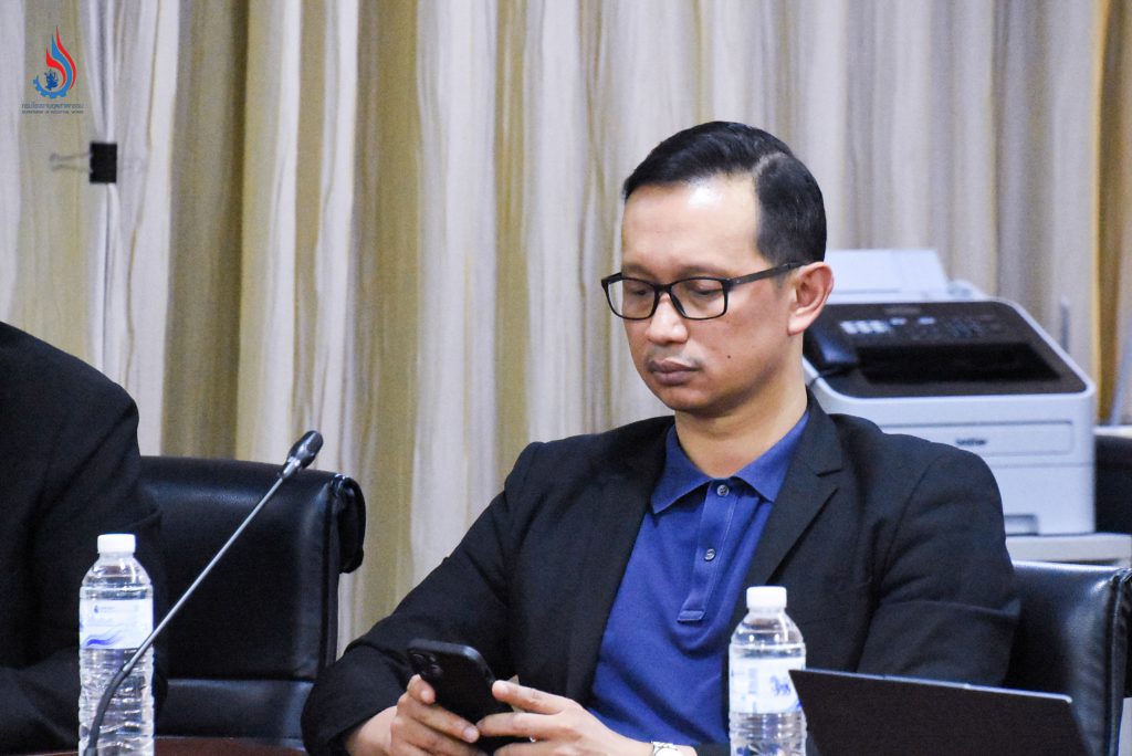 นายธีรทัศน์ อิศรางกูร ณ อยุธยา ผู้อำนวยการศูนย์เทคโนโลยีสารสนเทศและการสื่อสาร