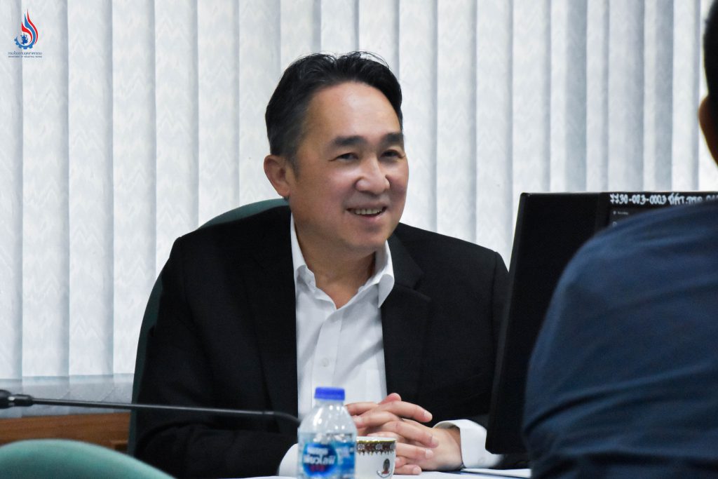 นายจุลพงษ์ ทวีศรี อธิบดีกรมโรงงานอุตสาหกรรม เป็นประธานการประชุม