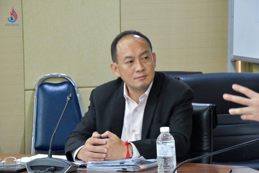 นายวีรพงษ์ เอี่ยมเจริญชัย รองอธิบดีกรมโรงงานอุตสาหกรรม