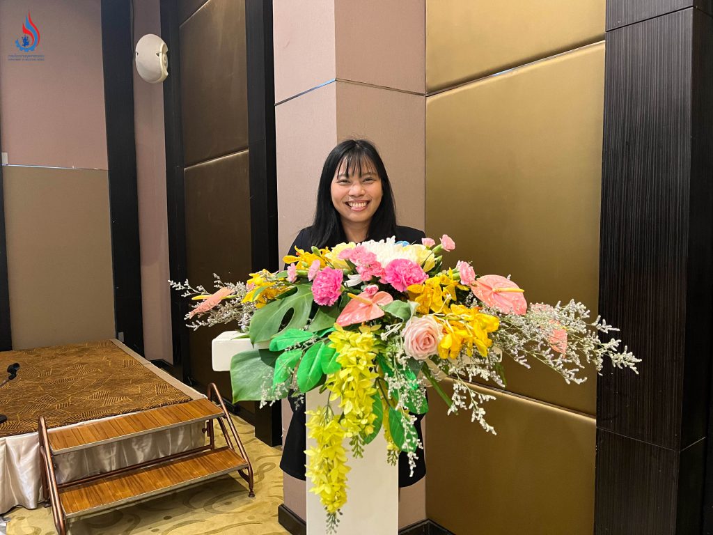 เจ้าหน้าที่ศูนย์บริหารและพัฒนาทรัพยากรบุคคล