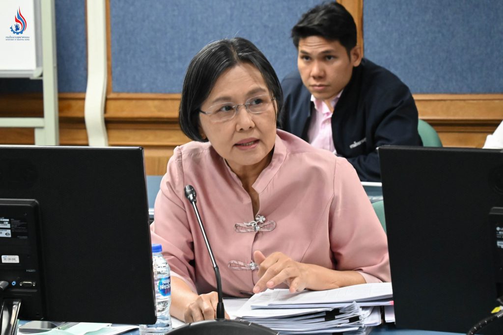 นางจินดา เตชะศรินทร์ ผู้อำนวยการกองบริหารจัดการกากอุตสาหกรรม