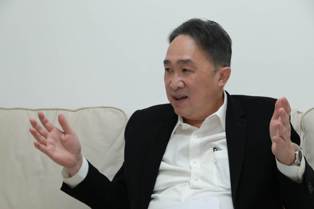 นาย จุลพงษ์ ทวีศรี อธิบดีกรมโรงงานอุตสาหกรรม