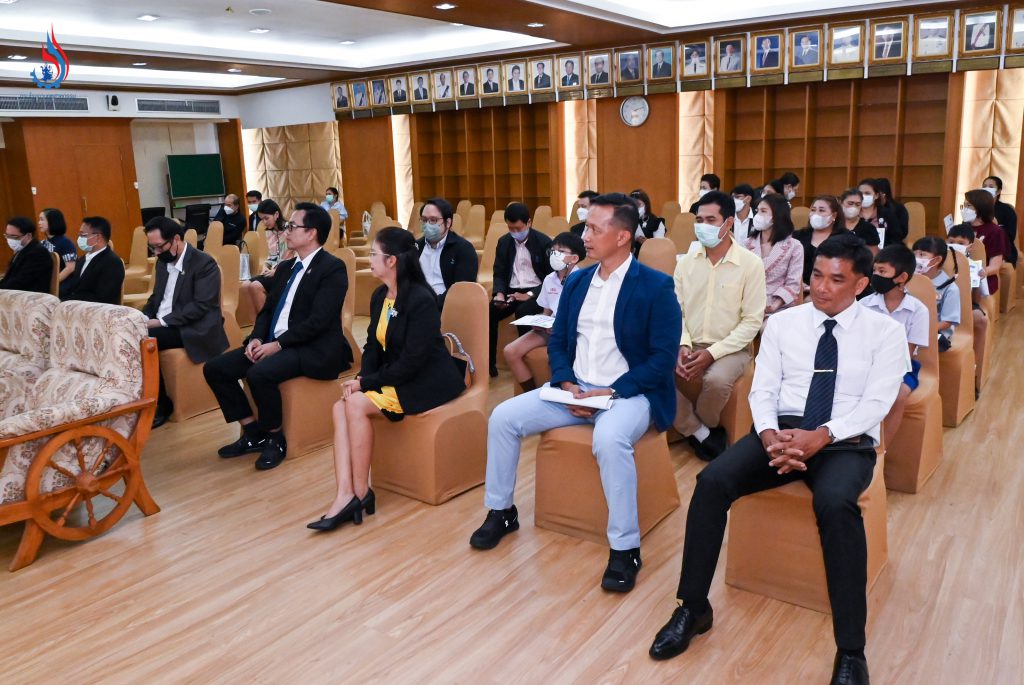 อธิบดีกรมโรงงานอุตสาหกรรม มอบทุนสนับสนุนการศึกษาสำหรับบุตรสมาชิกสวัสดิการ กรอ. ประจำปี 2566 รวม 200,000 บาท