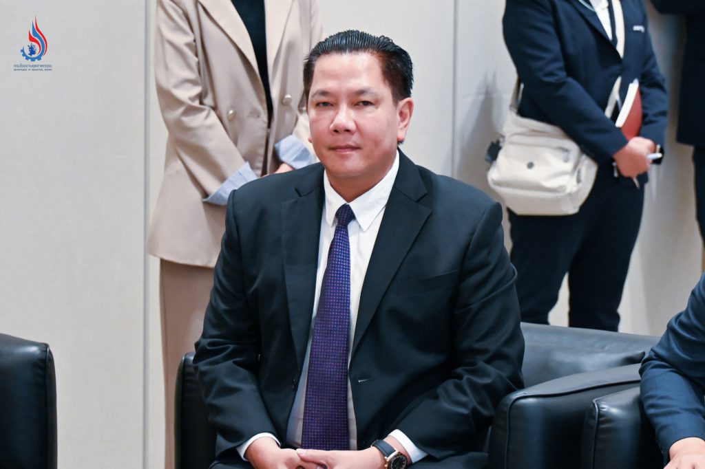 นายพรยศ กลั่นกรอง รองอธิบดีกรมโรงงานอุตสาหกรรม