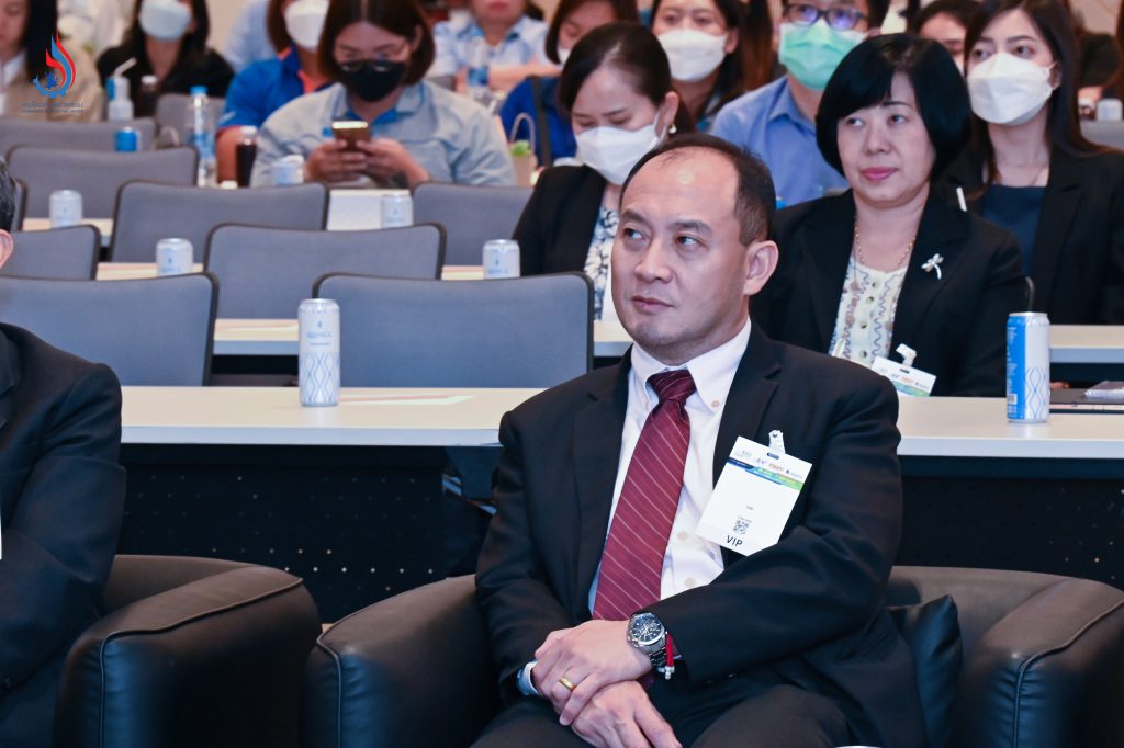 นายวีรพงษ์ เอี่ยมเจริญชัย รองอธิบดีกรมโรงงานอุตสาหกรรม