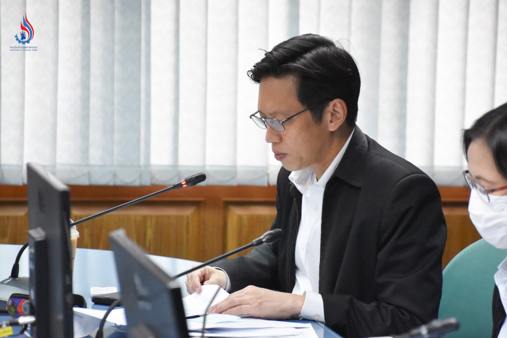 นายปณตสรรค์ สูจยานนท์ ผู้อำนวยการกองบริการงานอนุญาตโรงงาน 1