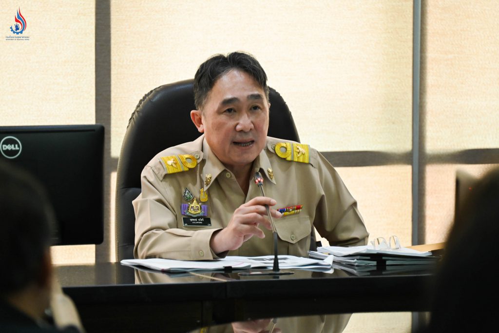 นายจุลพงษ์ ทวีศรี อธิบดีกรมโรงงานอุตสาหกรรม