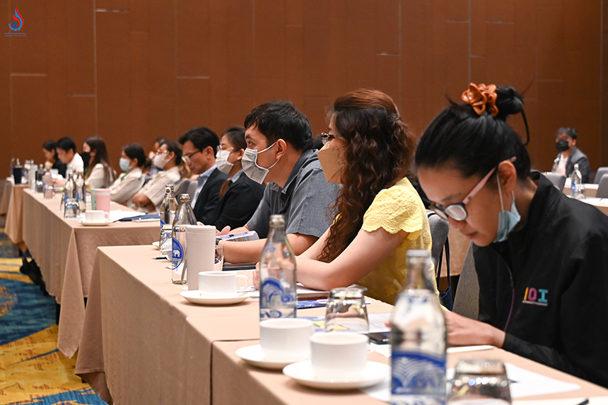 āđāļāđāđāļāļ§āļāļēāļāļāļēāļĢāļŠāđāļāđāļŠāļĢāļīāļĄāđāļĨāļ°āļāļąāļāļāļēāđāļāļāļāļĢāļ°āļāļāļāļāļēāļĢāļāļļāļāļŠāļēāļŦāļāļĢāļĢāļĄ āđāļāļ·āđāļāļāļąāļāļāļēāļĢāļ°āļāļ GIS