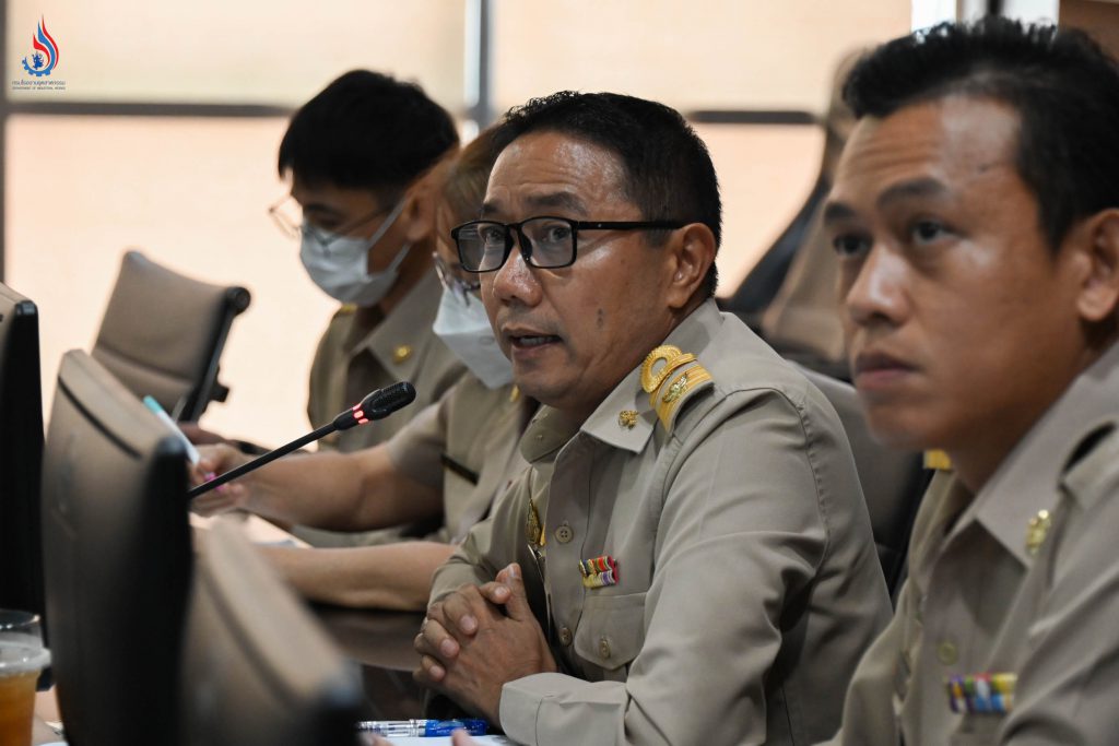 นายอาทิตย์ อิงคุทานนท์ อุตสาหกรรมจังหวัดนนทบุรี