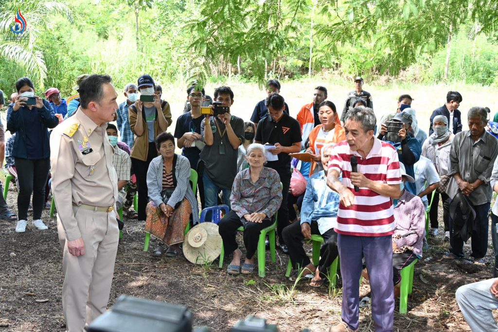 อธิบดีกรมโรงงานอุตสาหกรรม พร้อมคณะ ได้เดินทางไปพบปะประชาชนผู้ได้รับผลกระทบ