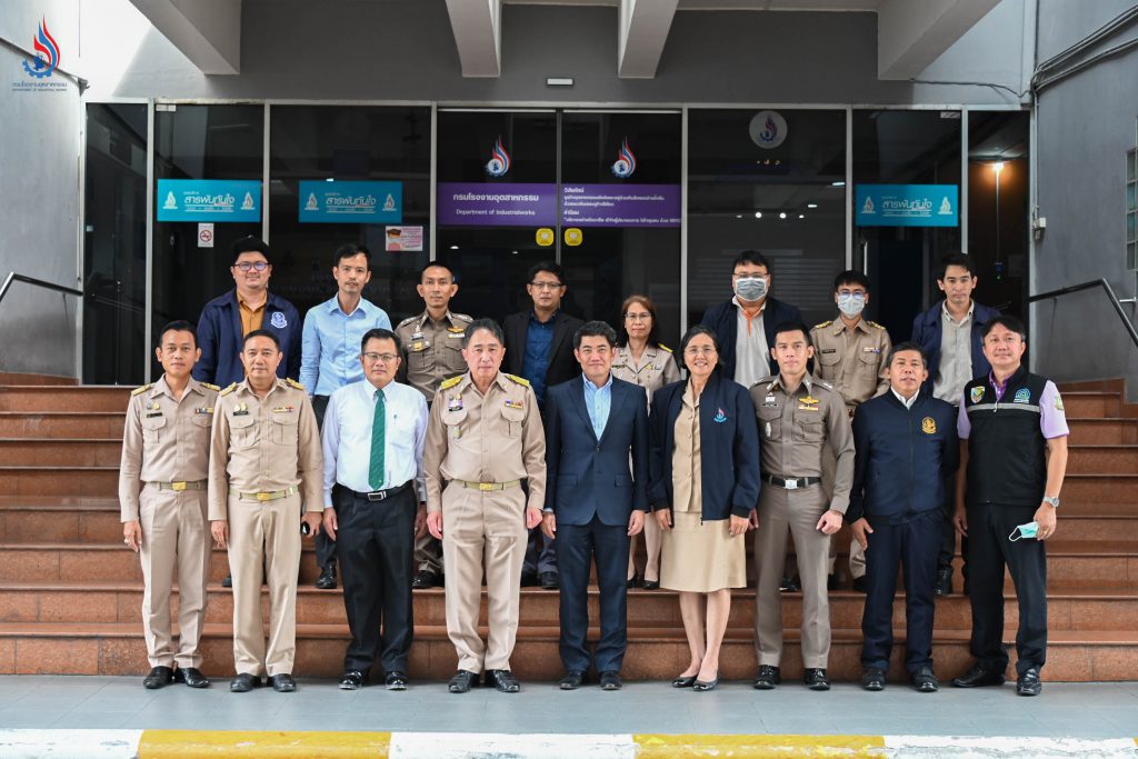 ประสานความร่วมมือในการดำเนินคดีกรณีลักลอบเททิ้งกากอุตสาหกรรมบริเวณต่างๆ ที่มีความเชื่อมโยงกัน เพื่อลงโทษผู้กระทำความผิด