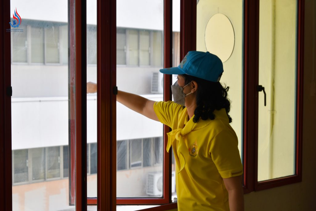 เจ้าหน้าที่กรมโรงงานฯ ร่วมทำกิจกรรมจิตอาสาทำความสะอาด