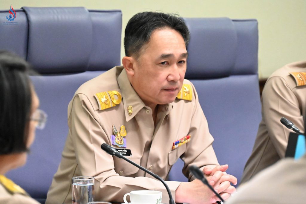 นายจุลพงษ์ ทวีศรี อธิบดีกรมโรงงานอุตสาหกรรม