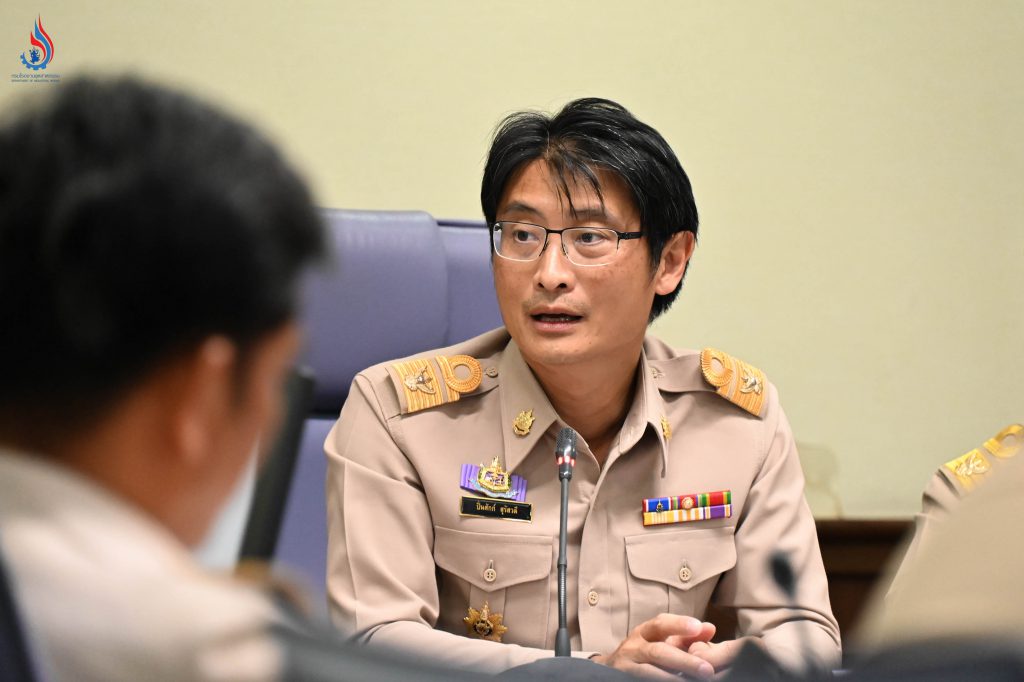 นายปิ่นสักก์ สุรัสวดี อธิบดีกรมควบคุมมลพิษ