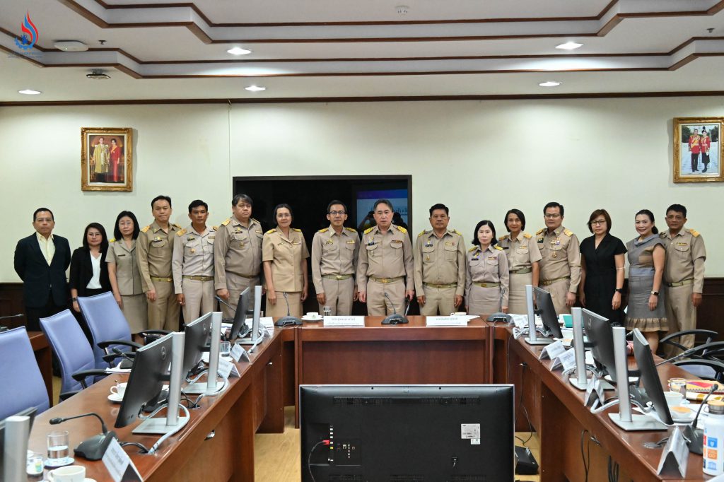 ร่วมหาแนวทางการจัดการกรณีลักลอบทิ้งกากของเสียอุตสาหกรรม รวมทั้งกรณีปัญหาจากการประกอบกิจการโรงงานอุตสาหกรรม ประเภท 101, 105 และ 106