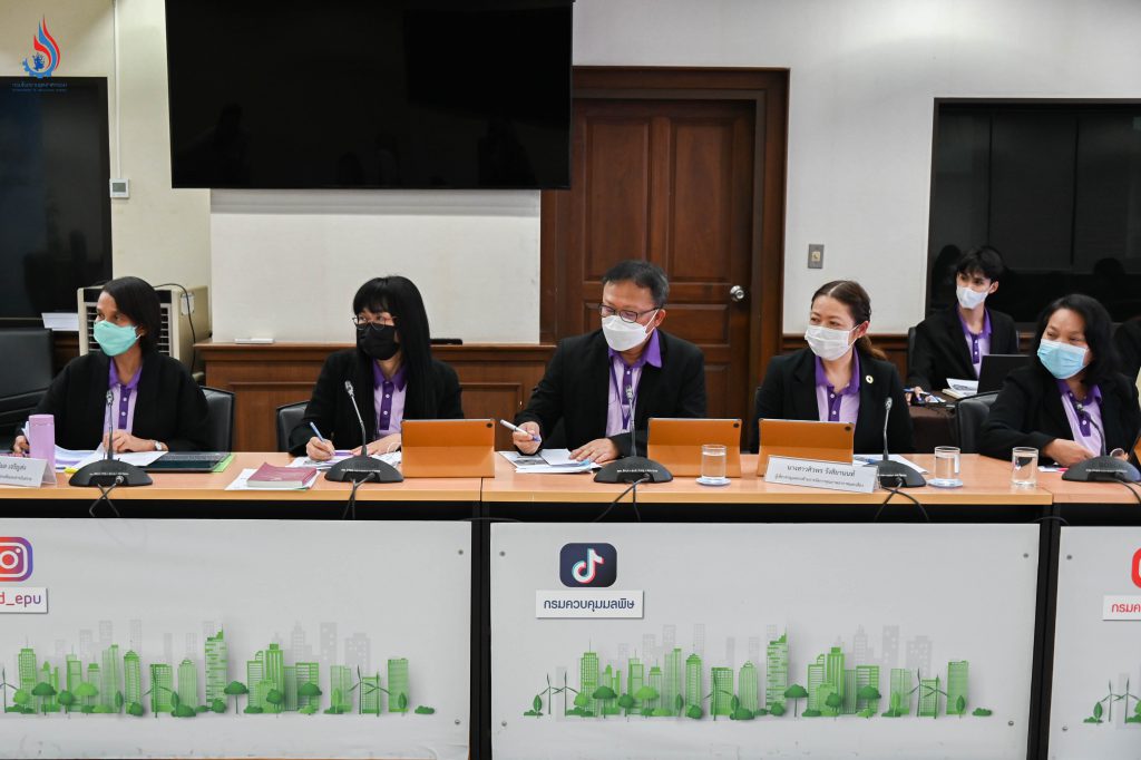 ผู้บริหารและเจ้าหน้าที่ กรมควบคุมมลพิษ (คพ.)