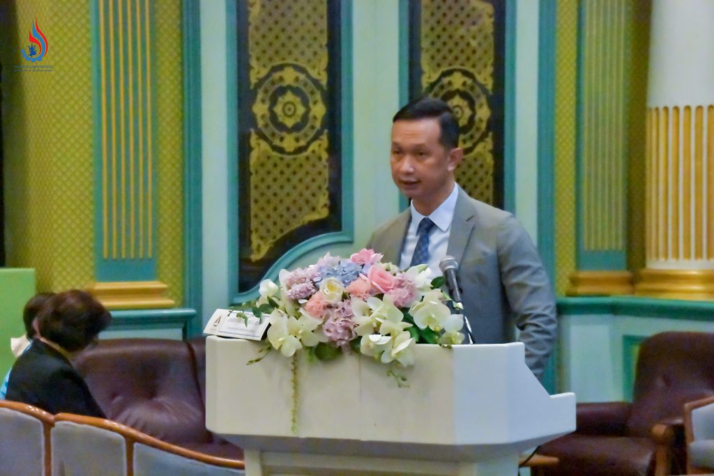 นายธีรทัศน์ อิศรางกูร ณ อยุธยา ผู้อำนวยการศูนย์เทคโนโลยีสารสนเทศและการสื่อสาร