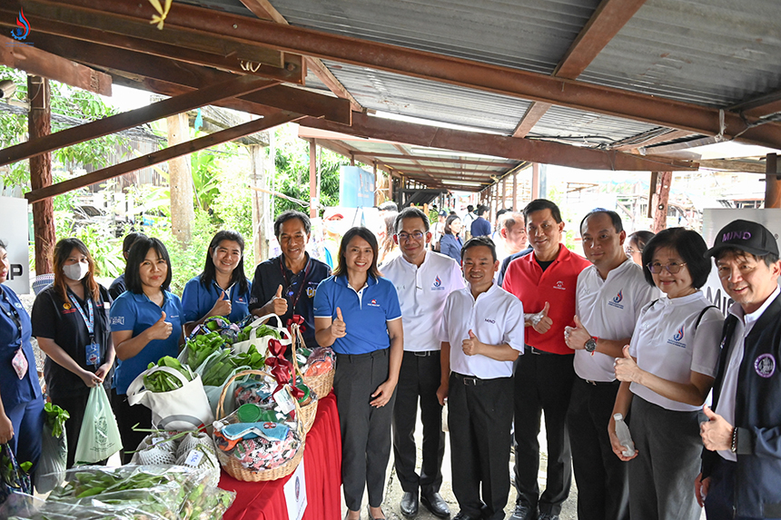 เดินเยี่ยมชมบู๊ท