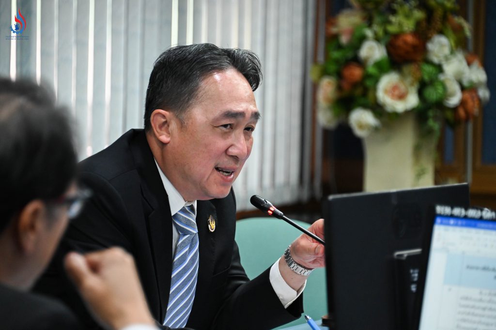 นายจุลพงษ์ ทวีศรี อธิบดีกรมโรงงานอุตสาหกรรม