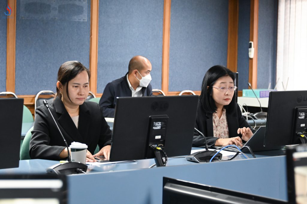 นางสาวปัทมวรรณ คุณประเสริฐ ผู้อำนวยการกองส่งเสริมเทคโนโลยีสิ่งแวดล้อมโรงงาน และเจ้าหน้าที่กองส่งเสริมเทคโนโลยีสิ่งแวดล้อมโรงงาน